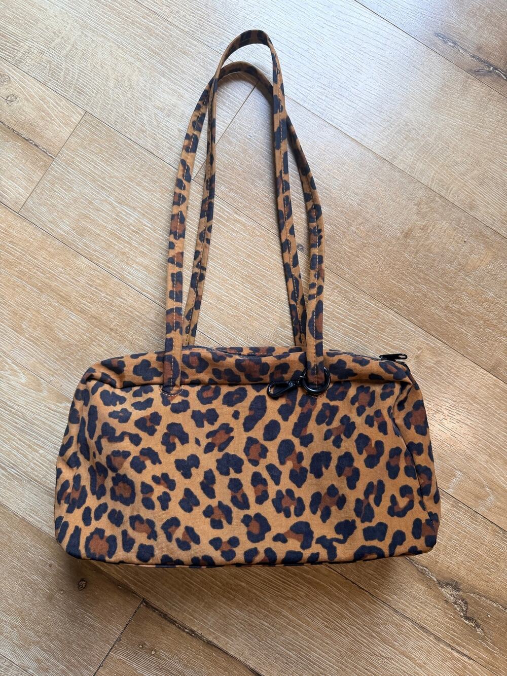 Baggu leopard bowler bag